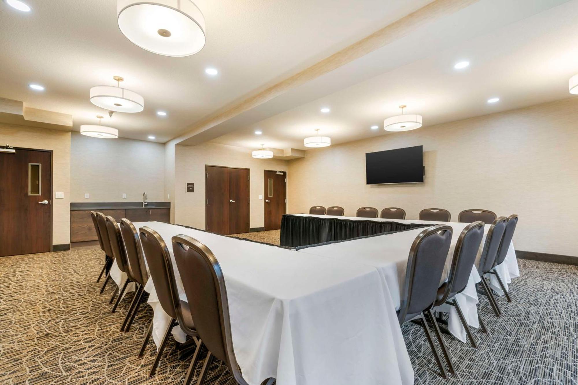 Best Western Columbia River Waterfront Hotel Астория Экстерьер фото