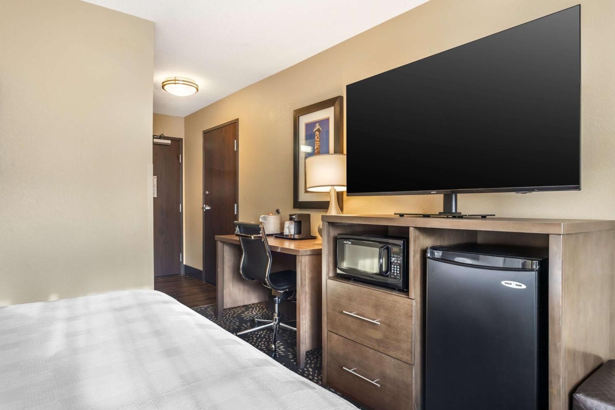 Best Western Columbia River Waterfront Hotel Астория Экстерьер фото
